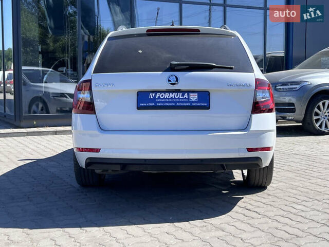 Белый Шкода Октавия, объемом двигателя 1.97 л и пробегом 116 тыс. км за 19990 $, фото 37 на Automoto.ua