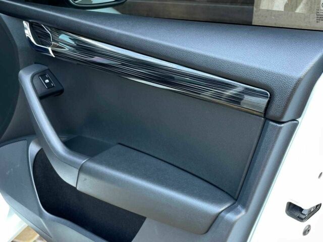 Белый Шкода Октавия, объемом двигателя 2 л и пробегом 324 тыс. км за 15699 $, фото 21 на Automoto.ua