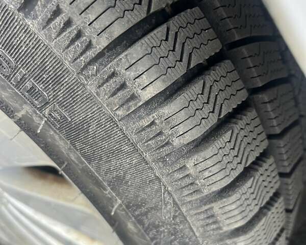 Белый Шкода Октавия, объемом двигателя 1.6 л и пробегом 257 тыс. км за 12970 $, фото 5 на Automoto.ua