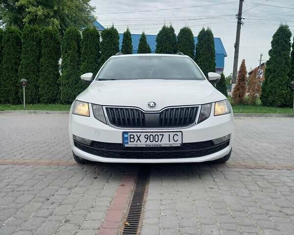 Белый Шкода Октавия, объемом двигателя 1.6 л и пробегом 258 тыс. км за 13500 $, фото 11 на Automoto.ua
