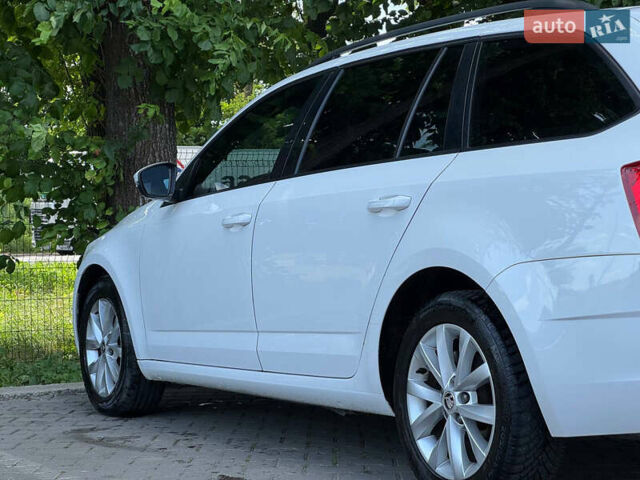 Белый Шкода Октавия, объемом двигателя 2 л и пробегом 229 тыс. км за 15500 $, фото 23 на Automoto.ua