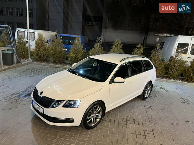 Білий Шкода Октавія, об'ємом двигуна 1.97 л та пробігом 227 тис. км за 15299 $, фото 7 на Automoto.ua