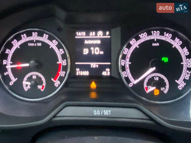 Белый Шкода Октавия, объемом двигателя 1.97 л и пробегом 210 тыс. км за 13999 $, фото 16 на Automoto.ua