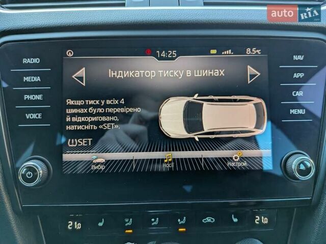 Білий Шкода Октавія, об'ємом двигуна 1.6 л та пробігом 210 тис. км за 14350 $, фото 44 на Automoto.ua