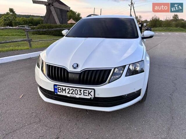 Шкода Октавия 2018 в Киеве на Automoto.ua Белый Шкода Октавия, объемом двигателя 1.6 л и пробегом 206 тыс. км за 14600 $, фото 3 на Automoto.ua
