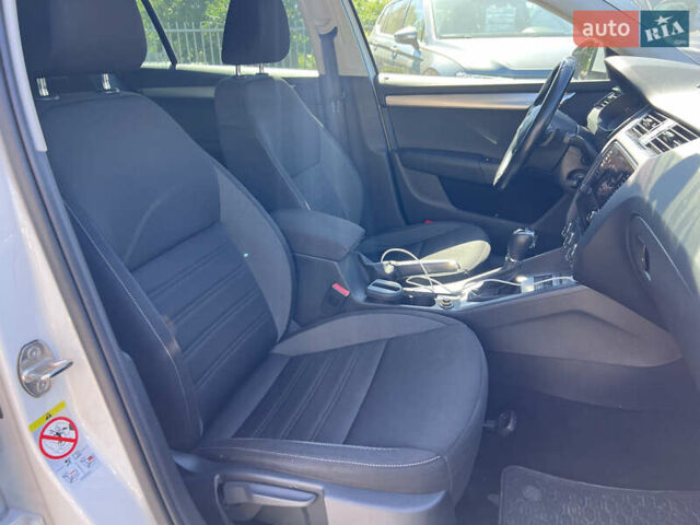 Белый Шкода Октавия, объемом двигателя 1.97 л и пробегом 116 тыс. км за 19990 $, фото 24 на Automoto.ua