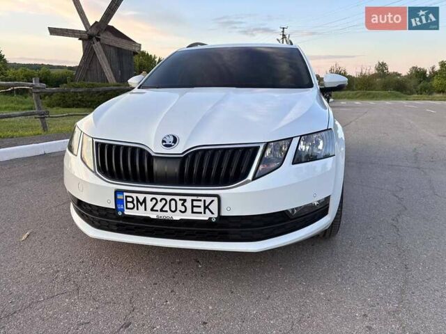 Шкода Октавия 2018 в Киеве на Automoto.ua Белый Шкода Октавия, объемом двигателя 1.6 л и пробегом 206 тыс. км за 14600 $, фото 8 на Automoto.ua