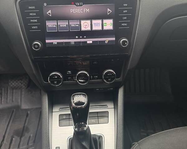 Білий Шкода Октавія, об'ємом двигуна 1.98 л та пробігом 279 тис. км за 15900 $, фото 24 на Automoto.ua
