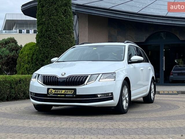 Белый Шкода Октавия, объемом двигателя 1.97 л и пробегом 268 тыс. км за 15900 $, фото 2 на Automoto.ua