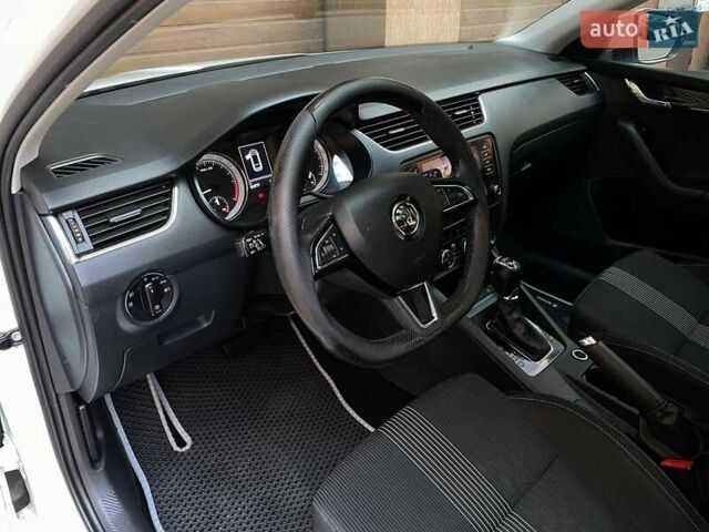 Білий Шкода Октавія, об'ємом двигуна 1.97 л та пробігом 324 тис. км за 15399 $, фото 60 на Automoto.ua