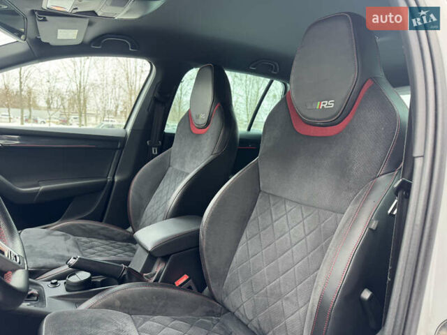 Белый Шкода Октавия, объемом двигателя 1.97 л и пробегом 187 тыс. км за 19200 $, фото 43 на Automoto.ua