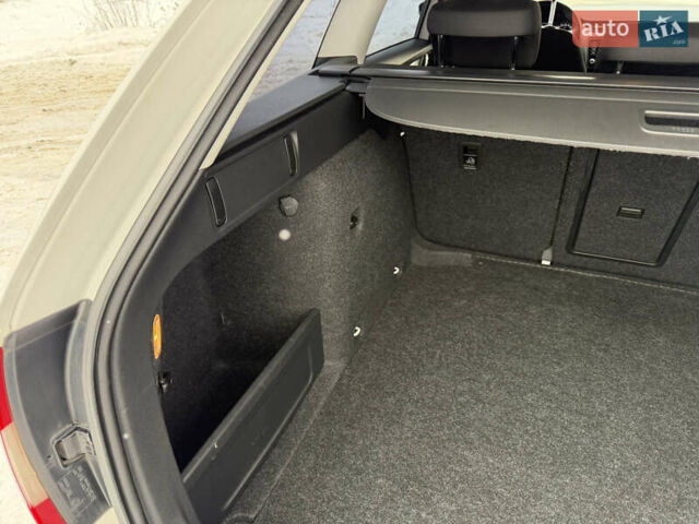 Белый Шкода Октавия, объемом двигателя 2 л и пробегом 297 тыс. км за 14999 $, фото 99 на Automoto.ua