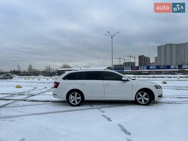 Белый Шкода Октавия, объемом двигателя 2 л и пробегом 164 тыс. км за 16700 $, фото 5 на Automoto.ua
