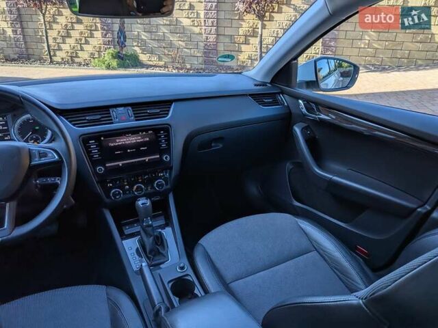 Білий Шкода Октавія, об'ємом двигуна 1.6 л та пробігом 210 тис. км за 14350 $, фото 55 на Automoto.ua