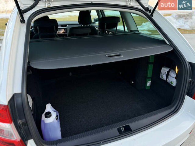 Белый Шкода Октавия, объемом двигателя 1.6 л и пробегом 219 тыс. км за 13299 $, фото 51 на Automoto.ua