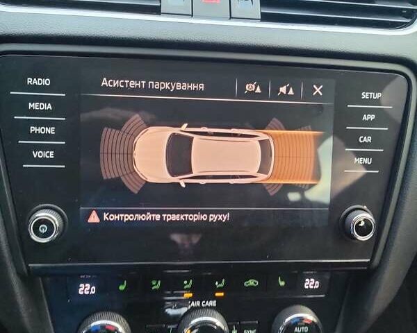 Белый Шкода Октавия, объемом двигателя 2 л и пробегом 271 тыс. км за 14399 $, фото 17 на Automoto.ua