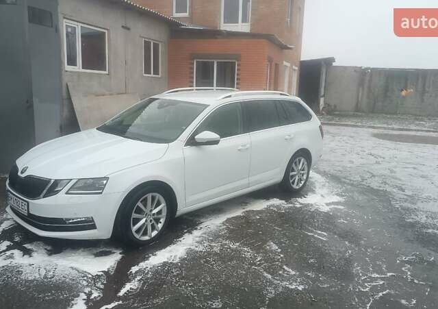 Білий Шкода Октавія, об'ємом двигуна 0 л та пробігом 195 тис. км за 14500 $, фото 5 на Automoto.ua