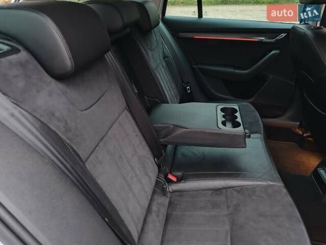 Білий Шкода Октавія, об'ємом двигуна 1.97 л та пробігом 231 тис. км за 16900 $, фото 18 на Automoto.ua