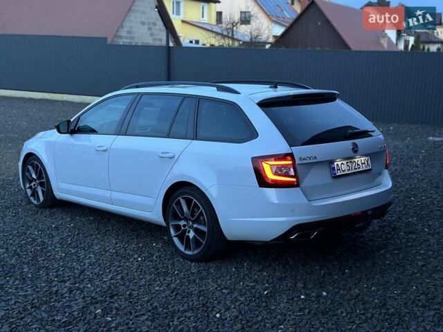 Белый Шкода Октавия, объемом двигателя 1.97 л и пробегом 260 тыс. км за 17900 $, фото 2 на Automoto.ua