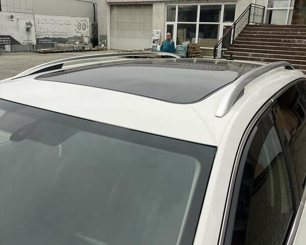 Белый Шкода Октавия, объемом двигателя 1.6 л и пробегом 257 тыс. км за 12970 $, фото 2 на Automoto.ua