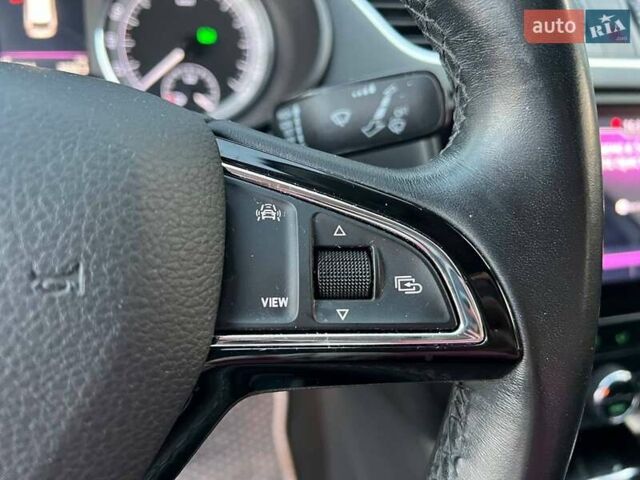 Білий Шкода Октавія, об'ємом двигуна 1.6 л та пробігом 302 тис. км за 14290 $, фото 23 на Automoto.ua