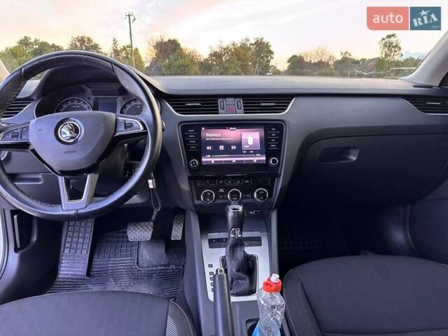 Шкода Октавия 2018 в Киеве на Automoto.ua Белый Шкода Октавия, объемом двигателя 1.6 л и пробегом 206 тыс. км за 14600 $, фото 27 на Automoto.ua