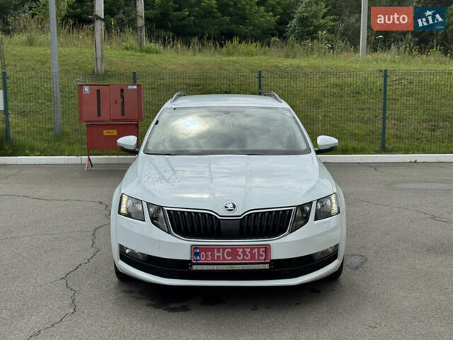 Шкода Октавія 2019 у Ирпене на Automoto.ua Білий Шкода Октавія, об'ємом двигуна 2 л та пробігом 280 тис. км за 14800 $, фото 32 на Automoto.ua