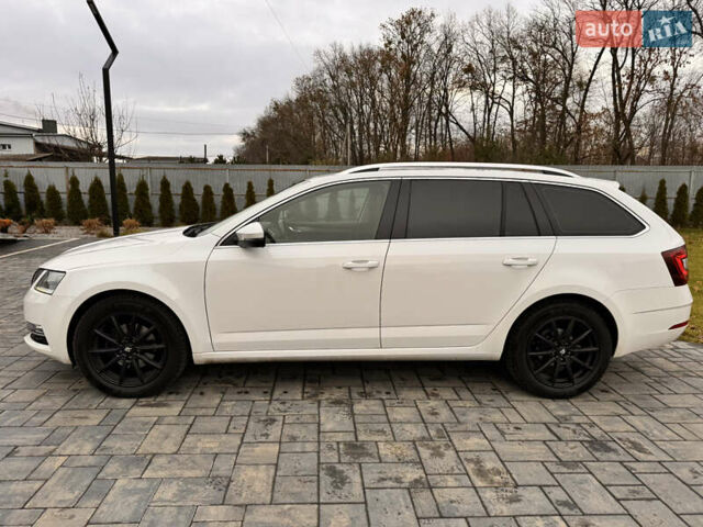 Білий Шкода Октавія, об'ємом двигуна 2 л та пробігом 209 тис. км за 16500 $, фото 2 на Automoto.ua