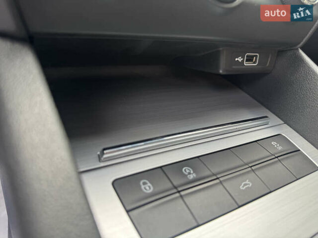 Белый Шкода Октавия, объемом двигателя 2 л и пробегом 230 тыс. км за 16900 $, фото 37 на Automoto.ua