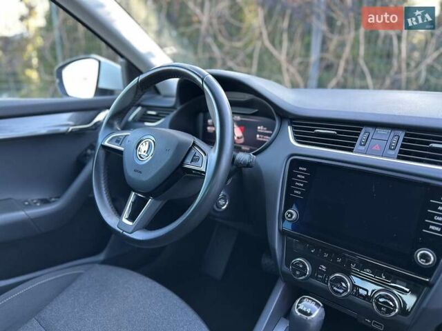 Білий Шкода Октавія, об'ємом двигуна 2 л та пробігом 184 тис. км за 16900 $, фото 49 на Automoto.ua