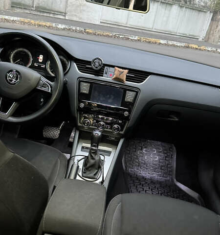 Белый Шкода Октавия, объемом двигателя 1.4 л и пробегом 75 тыс. км за 16500 $, фото 2 на Automoto.ua