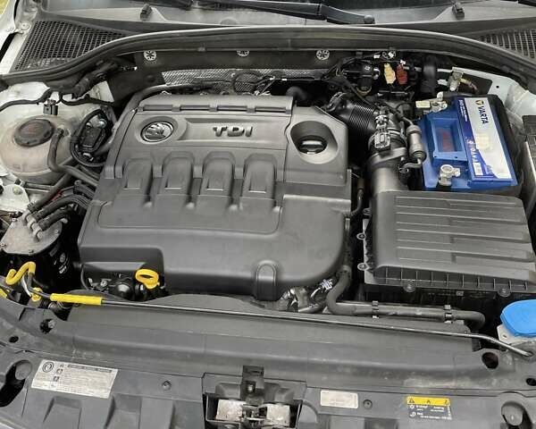 Белый Шкода Октавия, объемом двигателя 1.6 л и пробегом 212 тыс. км за 14500 $, фото 28 на Automoto.ua