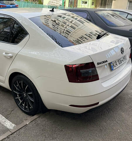 Белый Шкода Октавия, объемом двигателя 1.4 л и пробегом 75 тыс. км за 16500 $, фото 50 на Automoto.ua