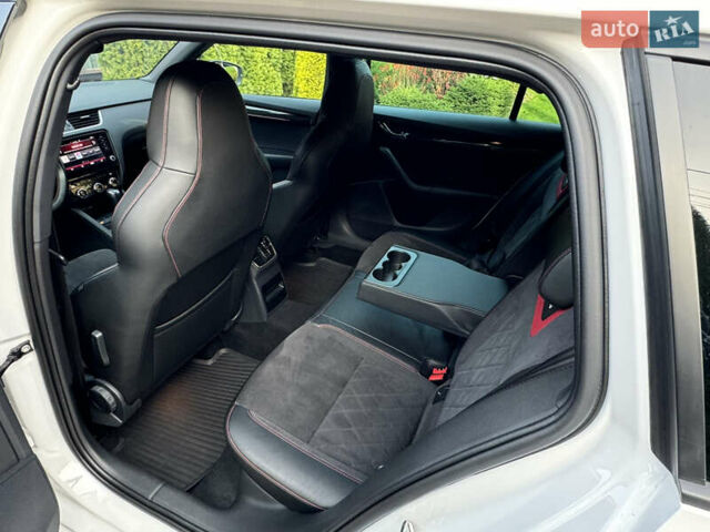 Білий Шкода Октавія, об'ємом двигуна 1.97 л та пробігом 181 тис. км за 20499 $, фото 24 на Automoto.ua