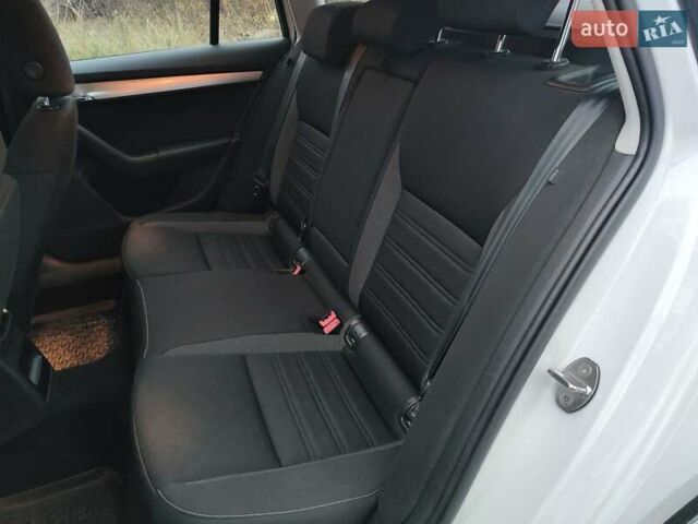 Білий Шкода Октавія, об'ємом двигуна 1.97 л та пробігом 198 тис. км за 14750 $, фото 25 на Automoto.ua