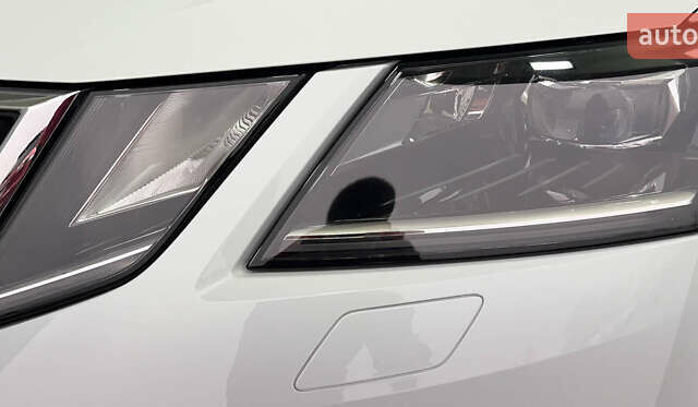 Белый Шкода Октавия, объемом двигателя 1.97 л и пробегом 188 тыс. км за 17750 $, фото 35 на Automoto.ua