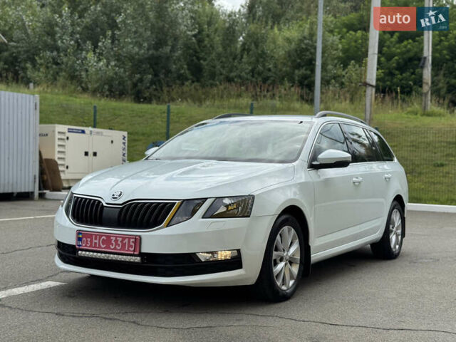 Шкода Октавія 2019 у Ирпене на Automoto.ua Білий Шкода Октавія, об'ємом двигуна 2 л та пробігом 280 тис. км за 14800 $, фото 1 на Automoto.ua