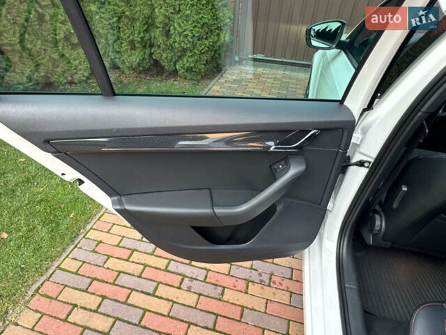 Білий Шкода Октавія, об'ємом двигуна 1.97 л та пробігом 181 тис. км за 20499 $, фото 10 на Automoto.ua