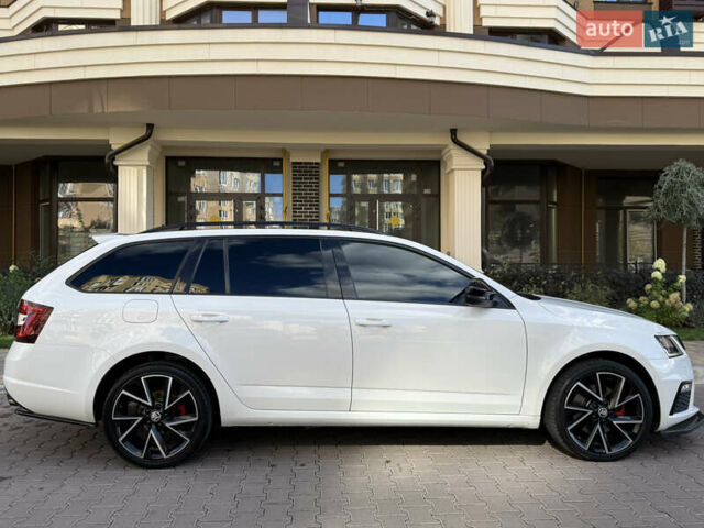 Белый Шкода Октавия, объемом двигателя 1.97 л и пробегом 287 тыс. км за 19999 $, фото 5 на Automoto.ua