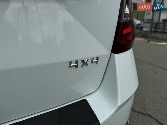 Шкода Октавія 2019 у Ирпене на Automoto.ua Білий Шкода Октавія, об'ємом двигуна 2 л та пробігом 280 тис. км за 14800 $, фото 42 на Automoto.ua