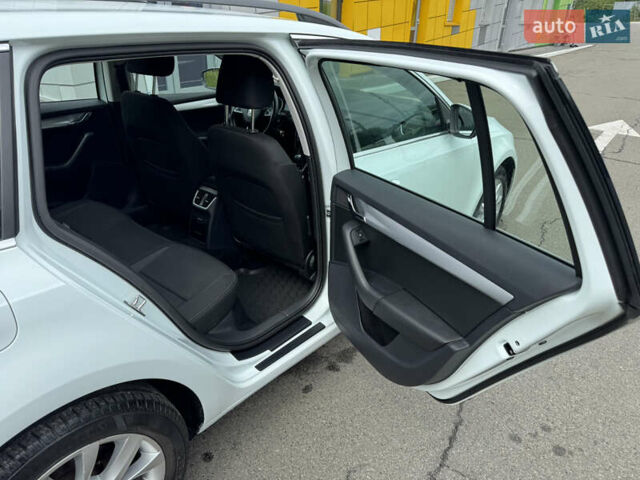 Шкода Октавія 2019 у Ирпене на Automoto.ua Білий Шкода Октавія, об'ємом двигуна 2 л та пробігом 280 тис. км за 14800 $, фото 16 на Automoto.ua