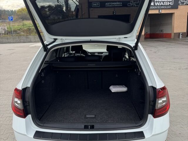 Білий Шкода Октавія, об'ємом двигуна 2 л та пробігом 280 тис. км за 12300 $, фото 9 на Automoto.ua