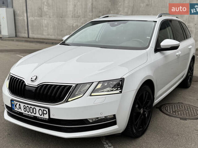 Белый Шкода Октавия, объемом двигателя 1.6 л и пробегом 196 тыс. км за 15499 $, фото 10 на Automoto.ua