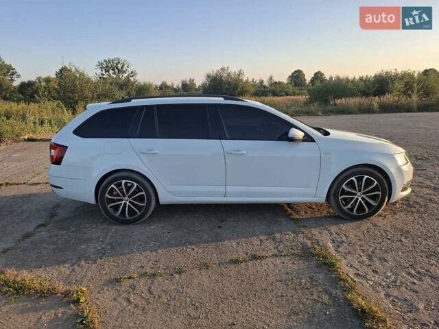 Белый Шкода Октавия, объемом двигателя 1.97 л и пробегом 285 тыс. км за 16000 $, фото 1 на Automoto.ua
