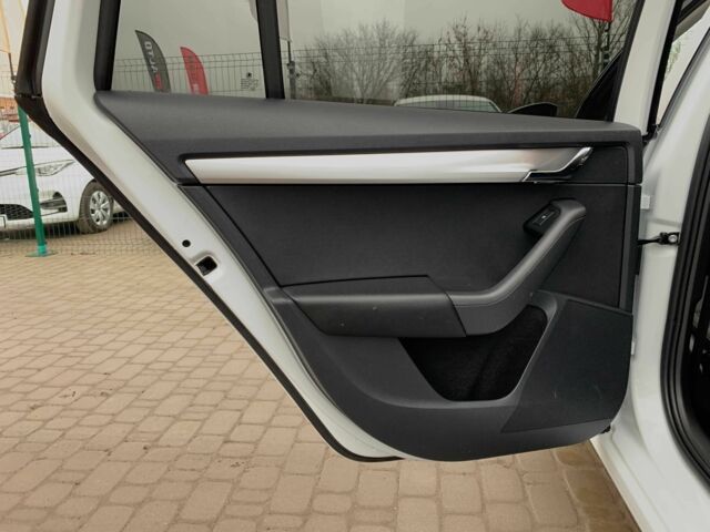 Білий Шкода Октавія, об'ємом двигуна 1.6 л та пробігом 202 тис. км за 16655 $, фото 11 на Automoto.ua