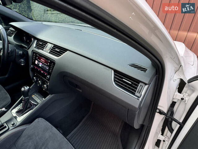 Білий Шкода Октавія, об'ємом двигуна 1.97 л та пробігом 181 тис. км за 20499 $, фото 17 на Automoto.ua