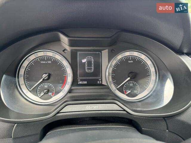 Шкода Октавія 2019 у Ирпене на Automoto.ua Білий Шкода Октавія, об'ємом двигуна 2 л та пробігом 280 тис. км за 14800 $, фото 49 на Automoto.ua