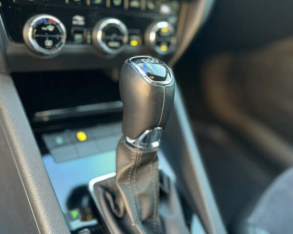 Шкода Октавія 2019 у Мукачеве на Automoto.ua Білий Шкода Октавія, об'ємом двигуна 2 л та пробігом 238 тис. км за 17400 $, фото 39 на Automoto.ua