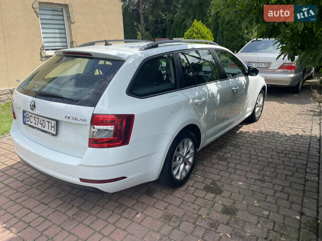 Белый Шкода Октавия, объемом двигателя 1.6 л и пробегом 212 тыс. км за 14500 $, фото 5 на Automoto.ua