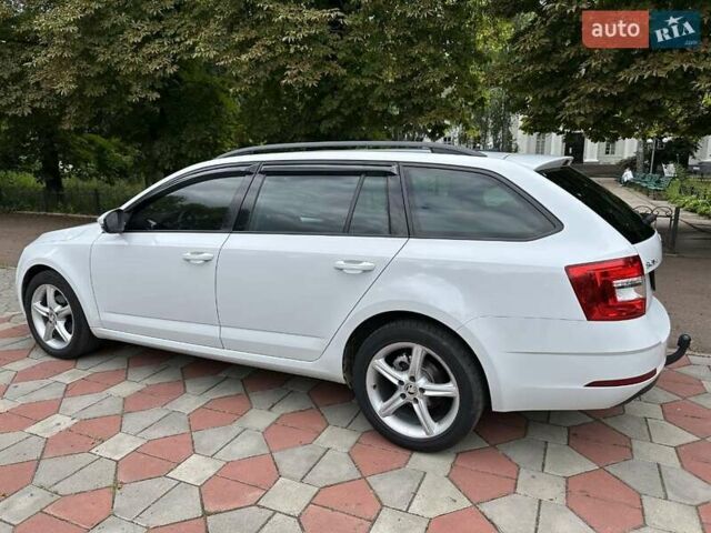 Белый Шкода Октавия, объемом двигателя 1.6 л и пробегом 260 тыс. км за 12200 $, фото 12 на Automoto.ua